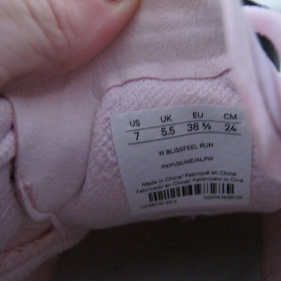NEW in Box -  Lululemon Blissfeel Run Shoes - 7 - Picture 11 of 11